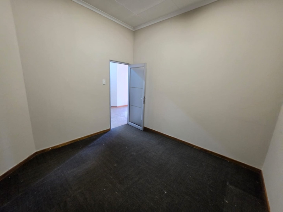 To Let Commercial Property for Rent in Bethlehem Free State